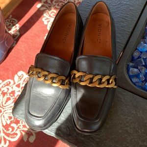 Vionic size 8 Mizelle loafers